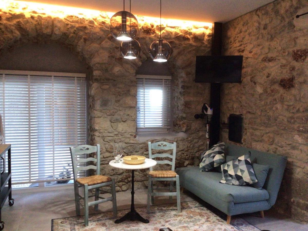 Laryssiou Suite Gythio Exterior foto